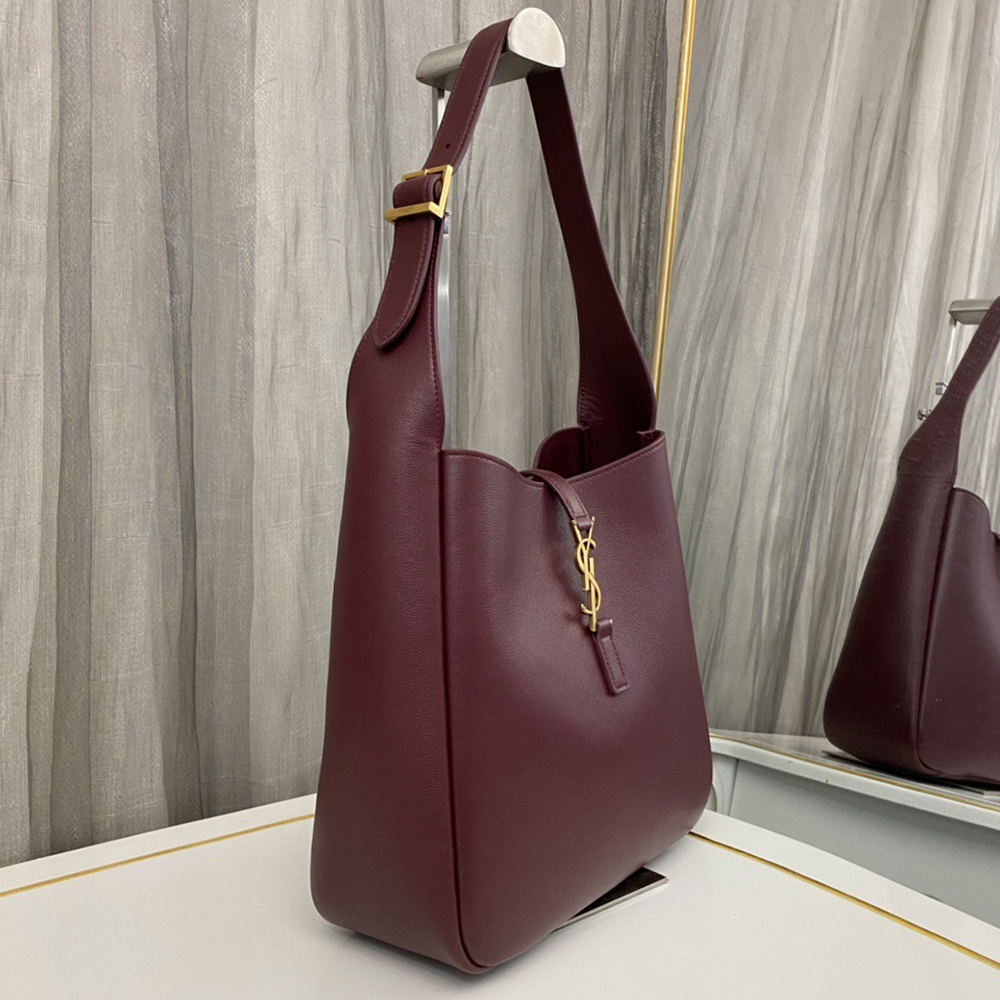 SMALL LE 5 À 7 SUPPLE IN GRAINED LEATHER