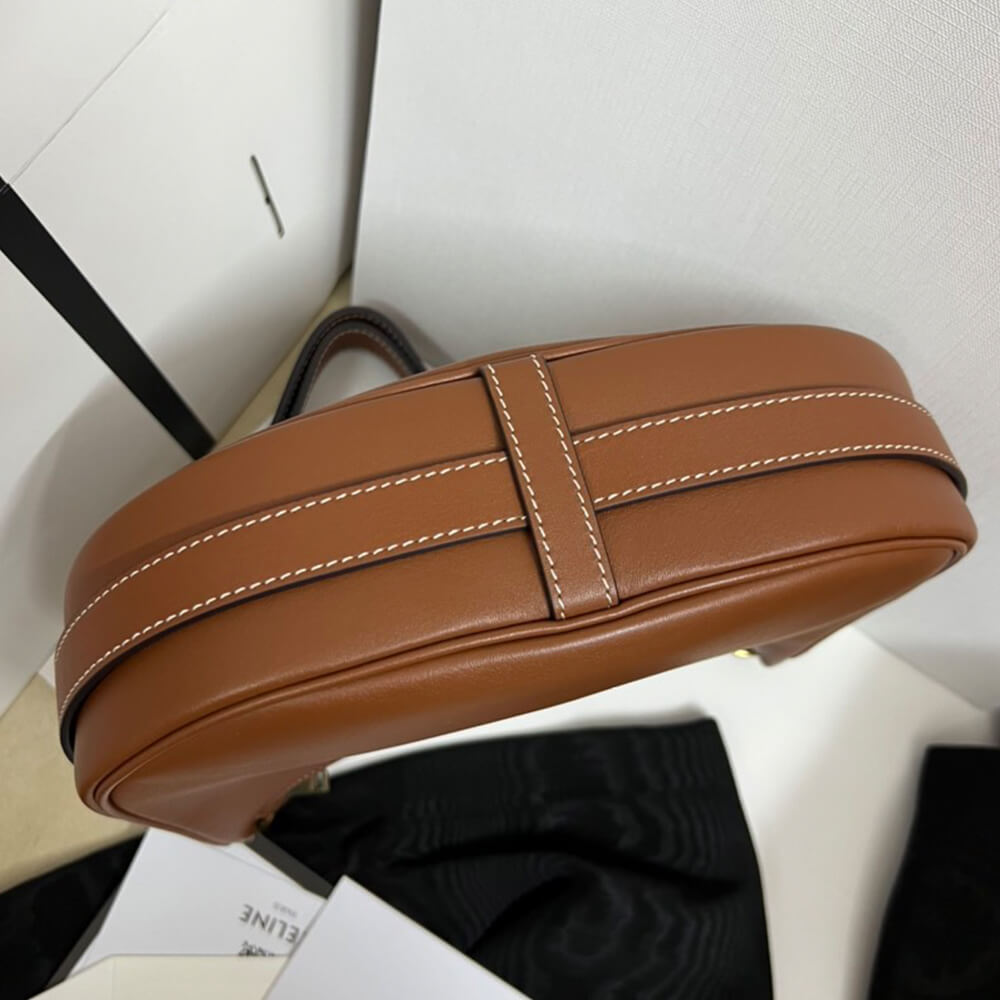 MEDIUM AVA STRAP BAG IN SMOOTH CALFSKIN