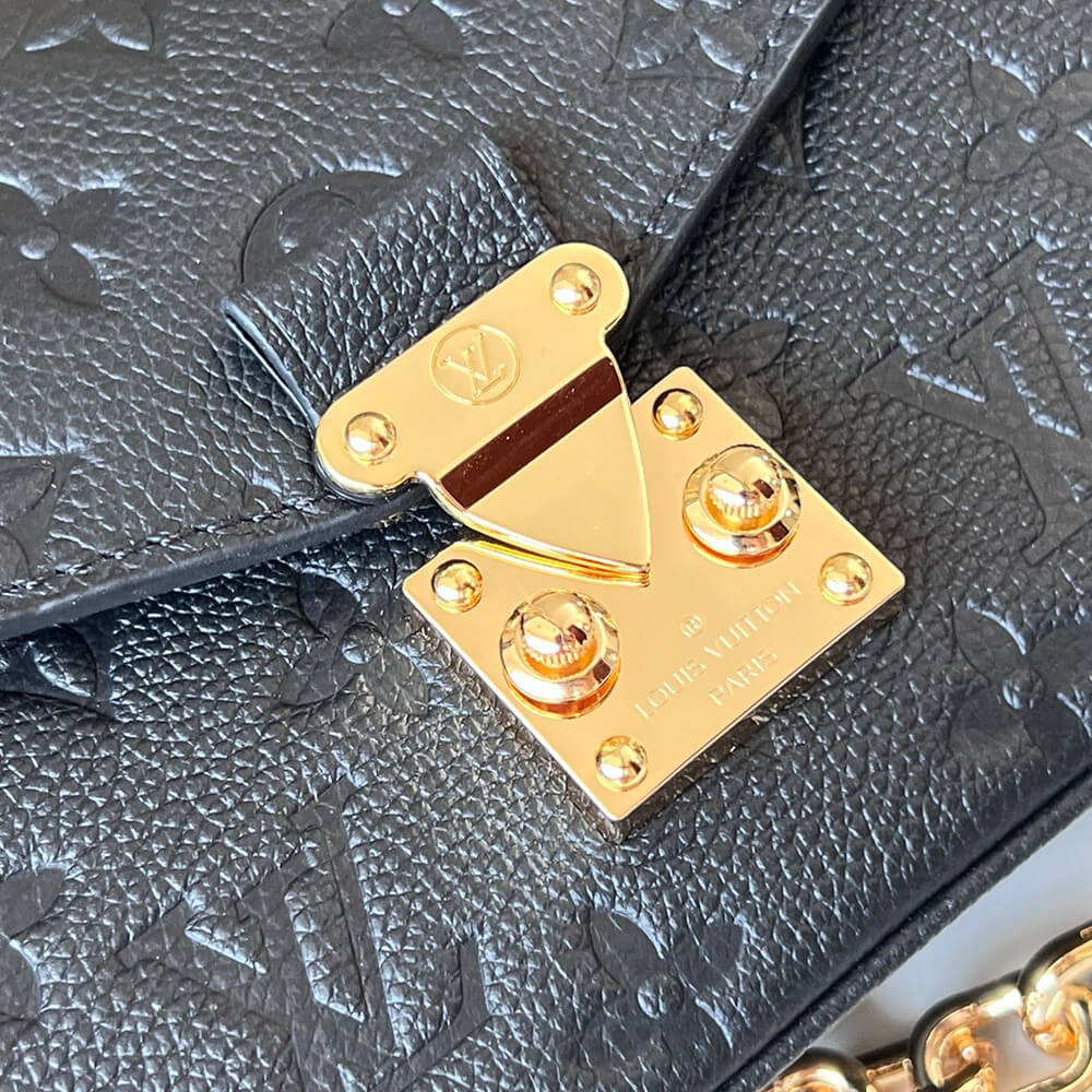 LV Pochette Metis East West